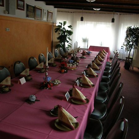 Ka&Ka Hotel Garni Warsow Bagian luar foto
