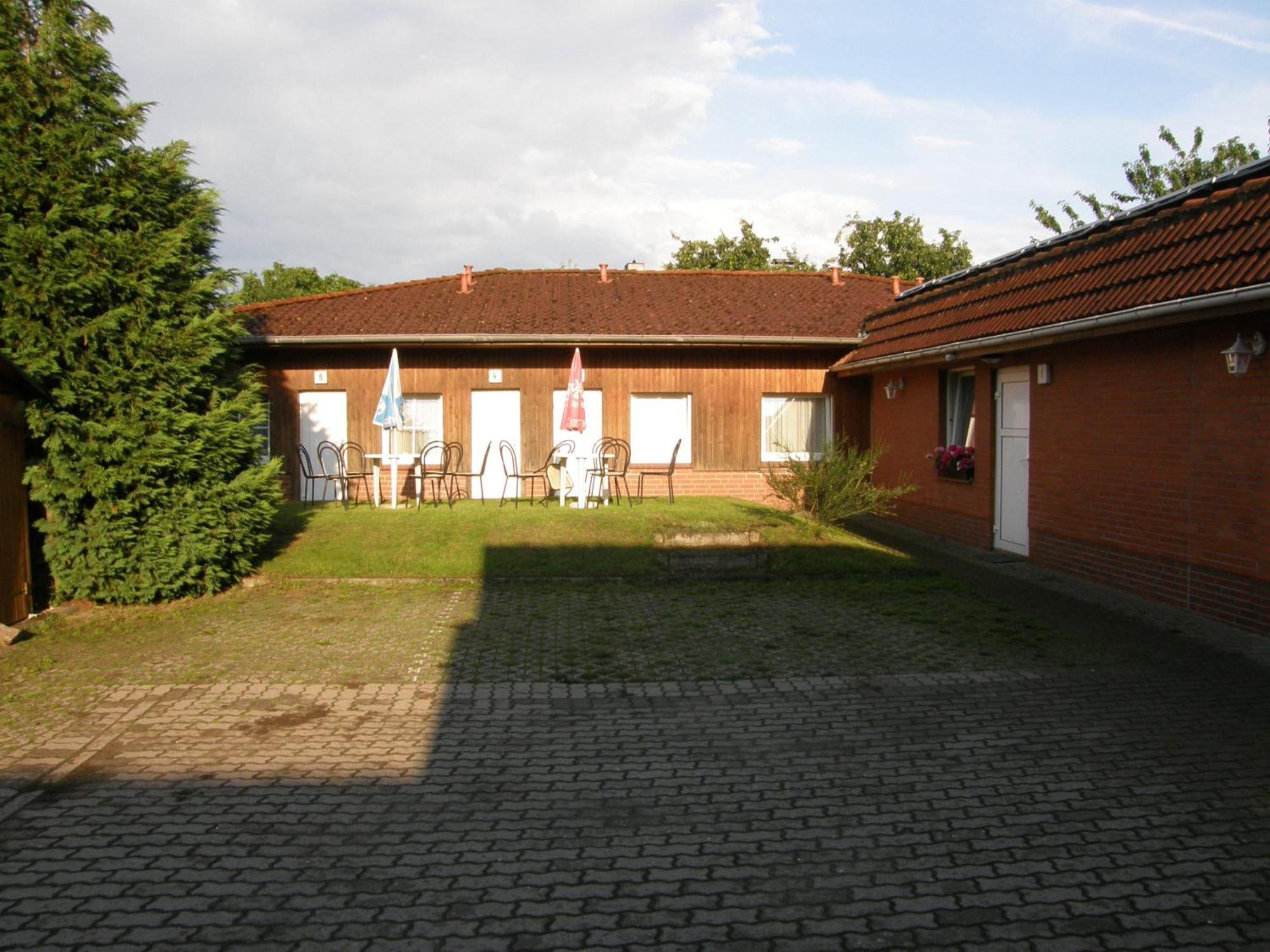 Ka&Ka Hotel Garni Warsow Bagian luar foto